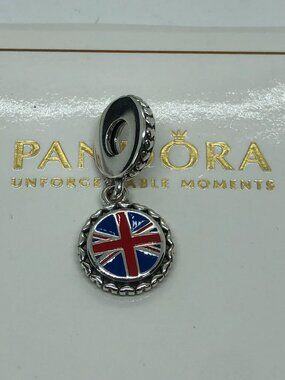 ✨🔥Pandora England Flag Dangle Charm